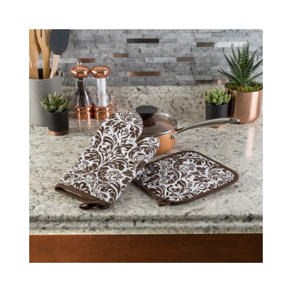 Oven Mitt And Pot Holder Set, Quilted And Flame And Heat Resistant By Hastings Home (Chocolate)